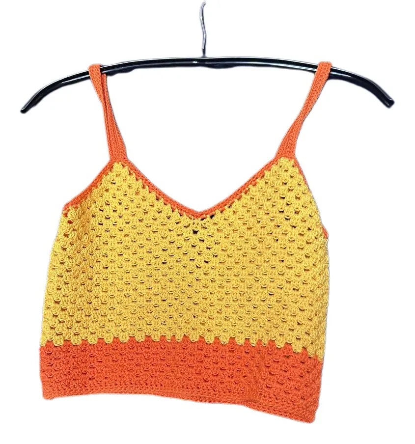 Top orange crochet derriere.webp